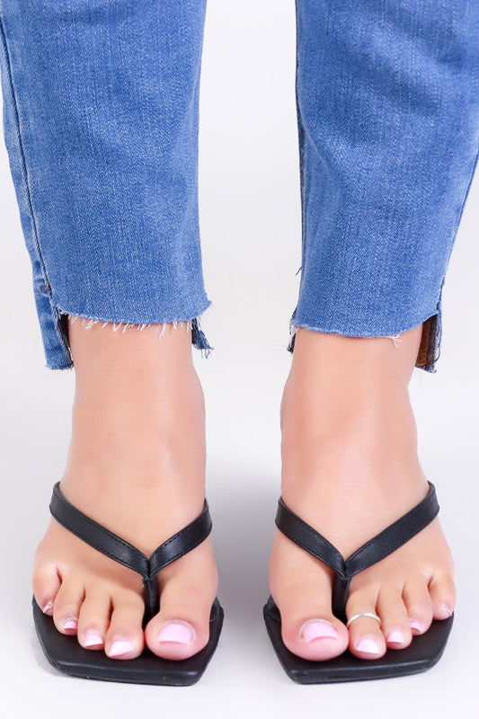 Jeans Warehouse Hawaii - HEELS 3" & UNDER - PETITE CHARM KITTEN HEEL | By JP ORIGINAL