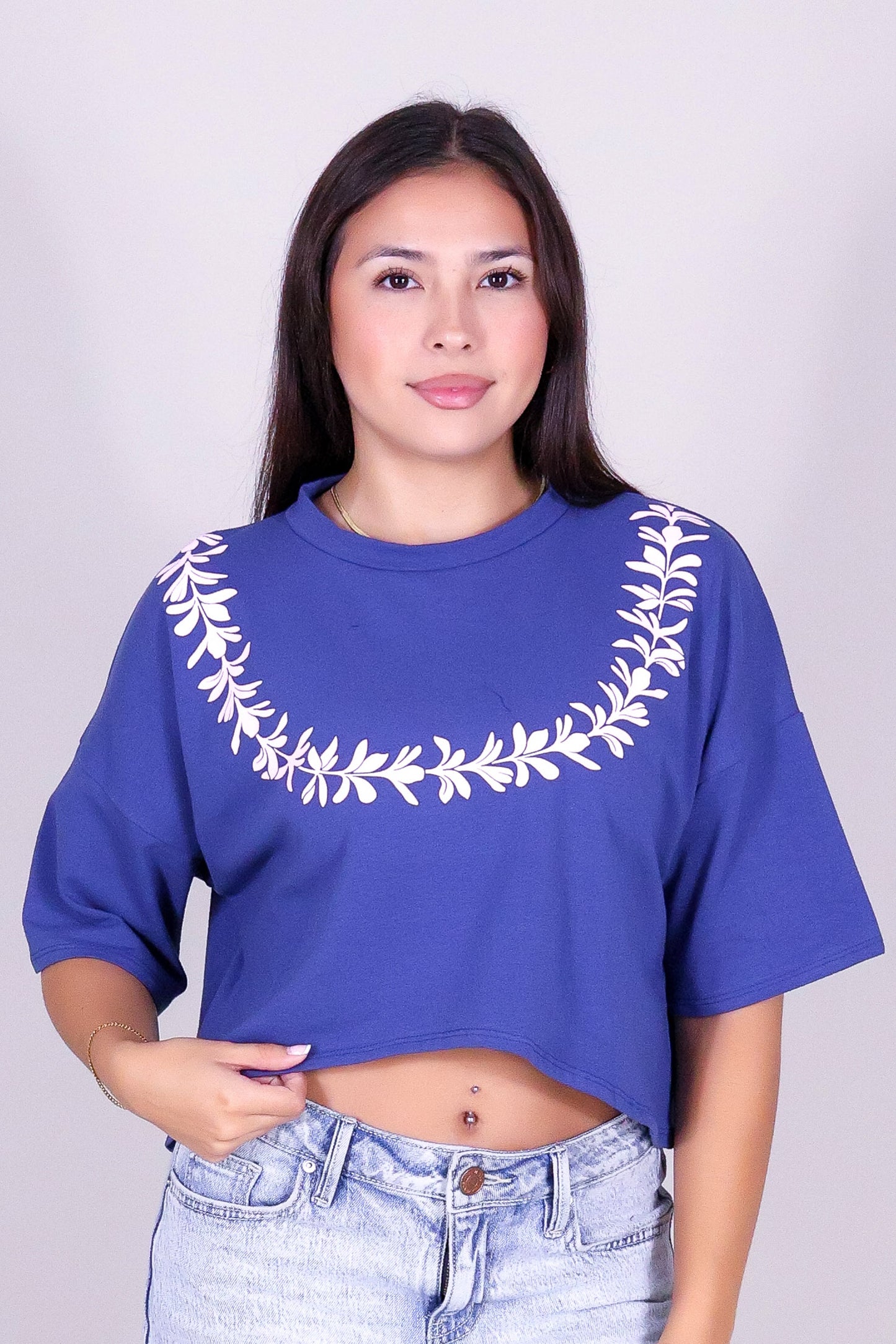 PLUMERIA LEI CROP TEE