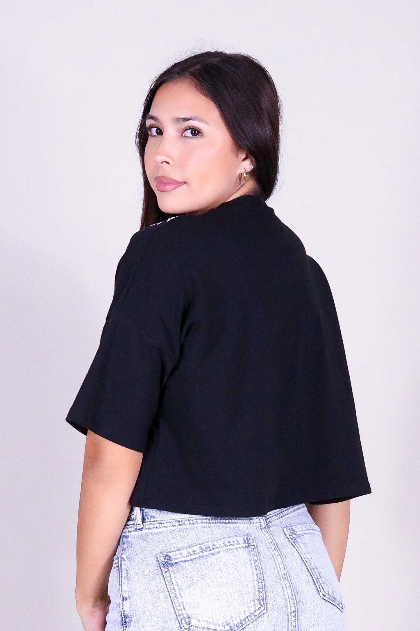 PLUMERIA LEI CROP TEE