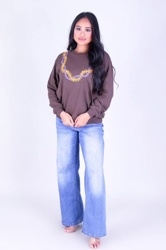 PUAKENIKENI CROWN FLOWER SWEATER