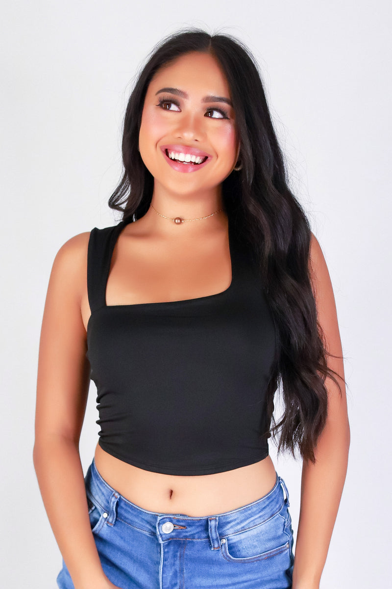 BACK IN STYLE CROP TOP