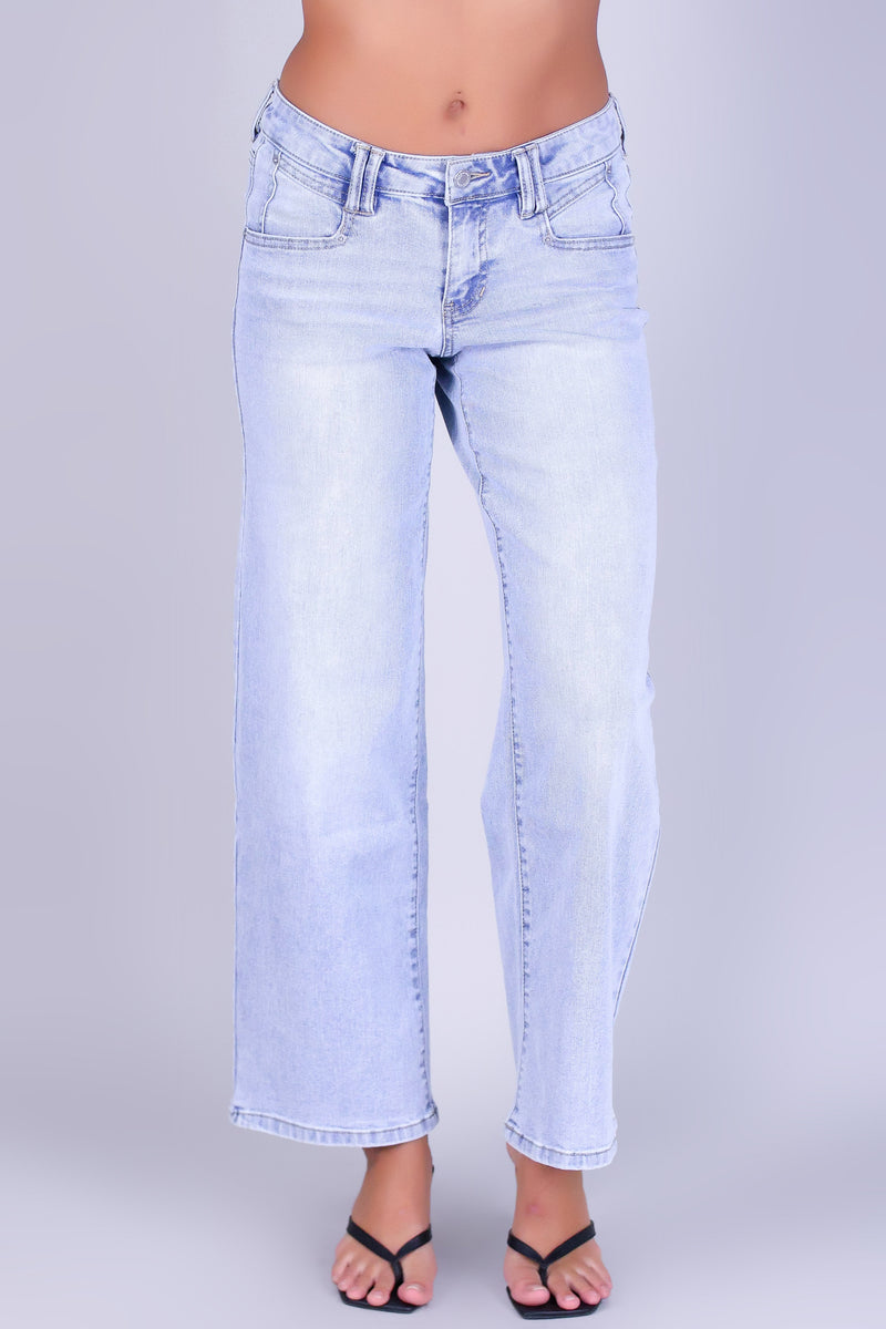 CITYLINE LOW-RISE JEANS