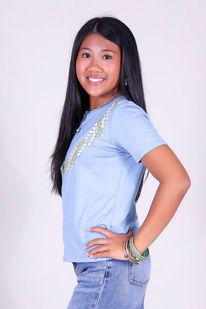PAKALANA PIKAKE TWIST LEI TEE | KIDS SIZE 2-16