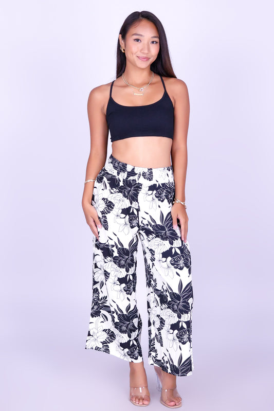 COCONUT COAST SMOCKED WAIST CAPRI'S