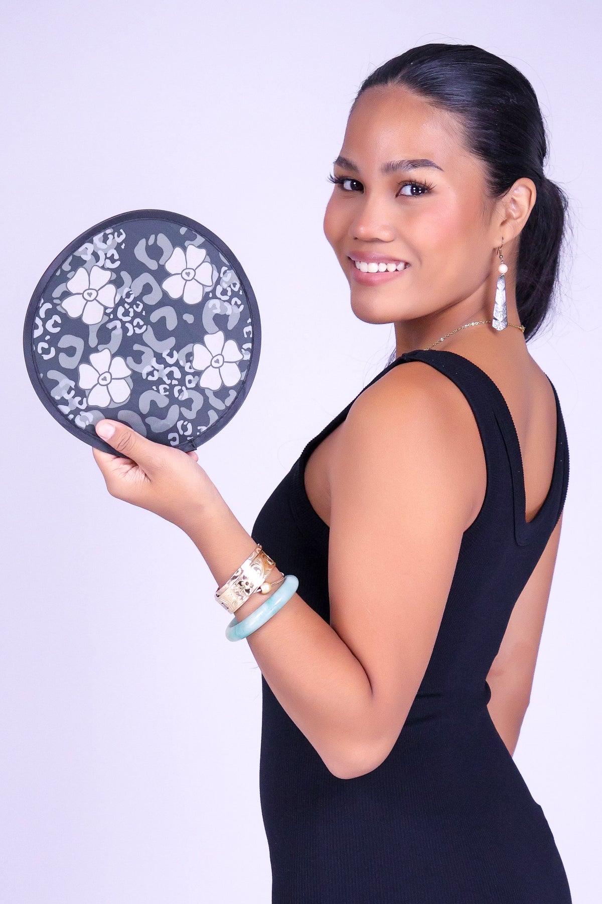 WILD PUAKENIKENI FOLDABLE FAN