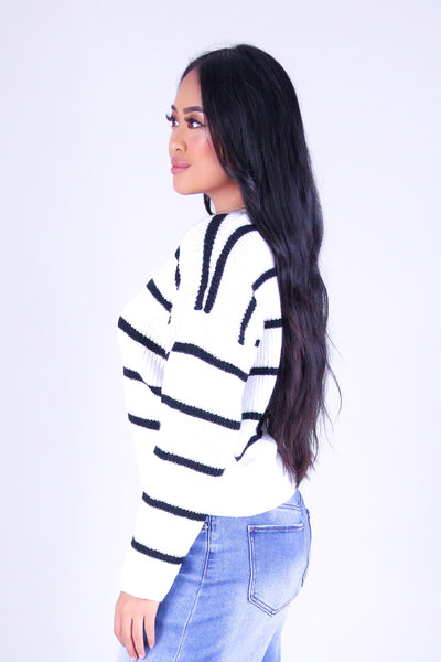 ENDLESS EASE SWEATER
