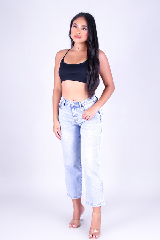 LET ME HELP YOU CROPPED JEANS