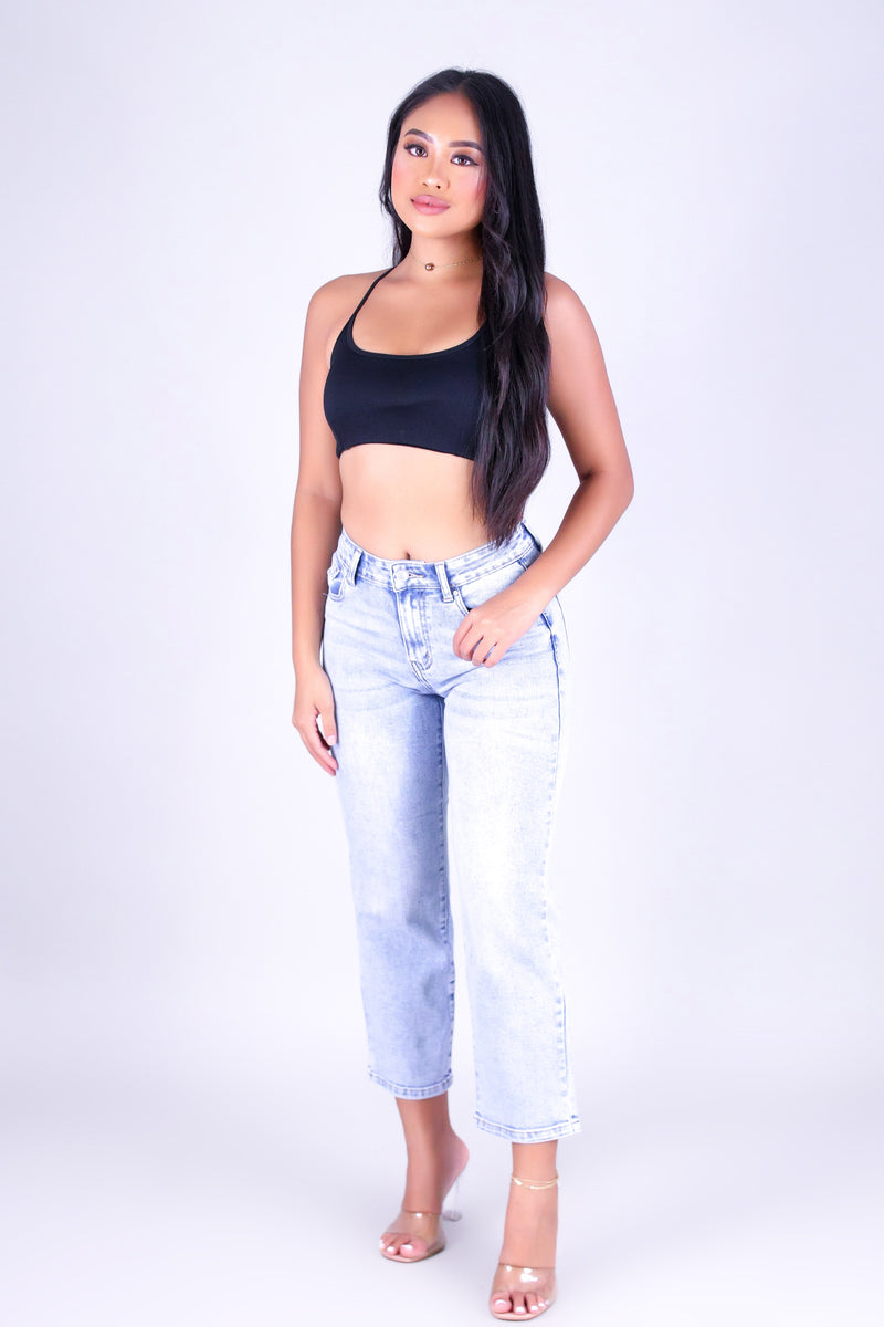 LET ME HELP YOU CROPPED JEANS