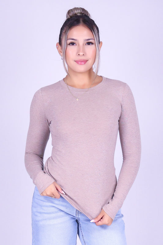 THE ESSENTIAL LONG SLEEVE TOP