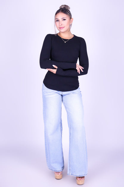 THE ESSENTIAL LONG SLEEVE TOP