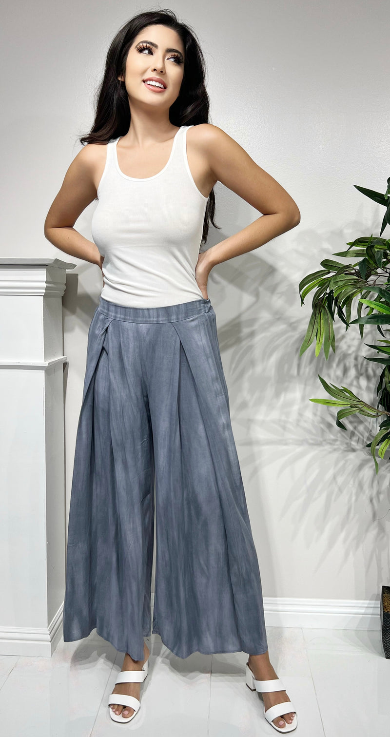 Jeans Warehouse Hawaii - PRINT WOVEN PANTS - WIDE LEG PLEATED PANTS | By FINAL TOUCH