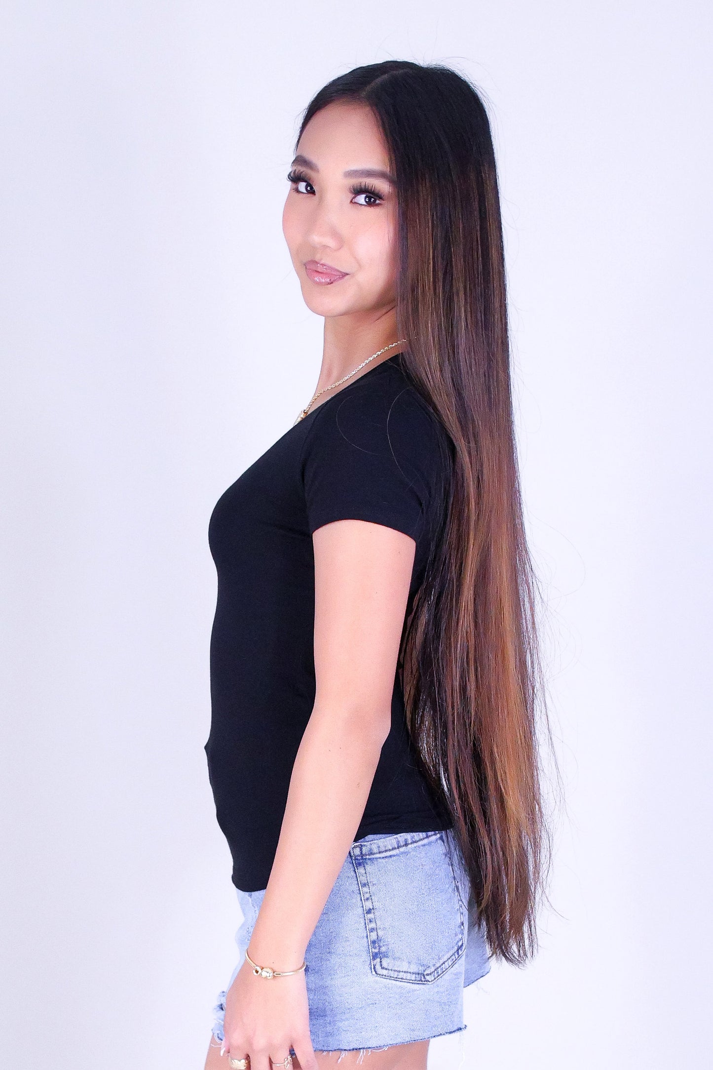 EASY TO LOVE BASIC TEE