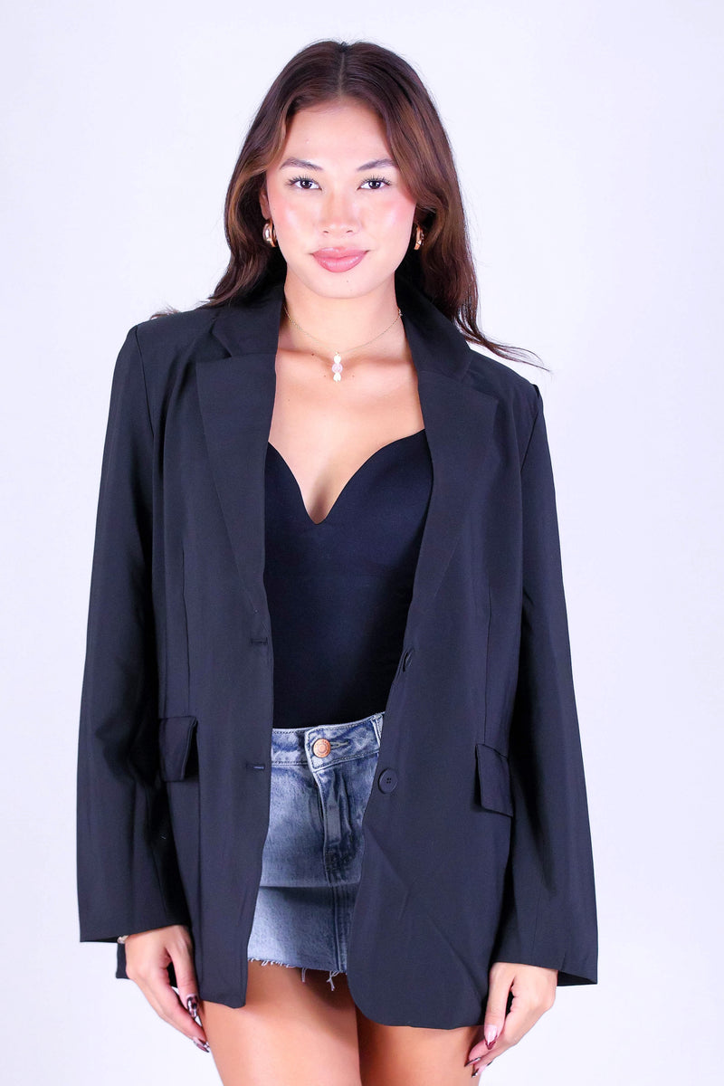 PRETTY POWER OVERSIZED BLAZER