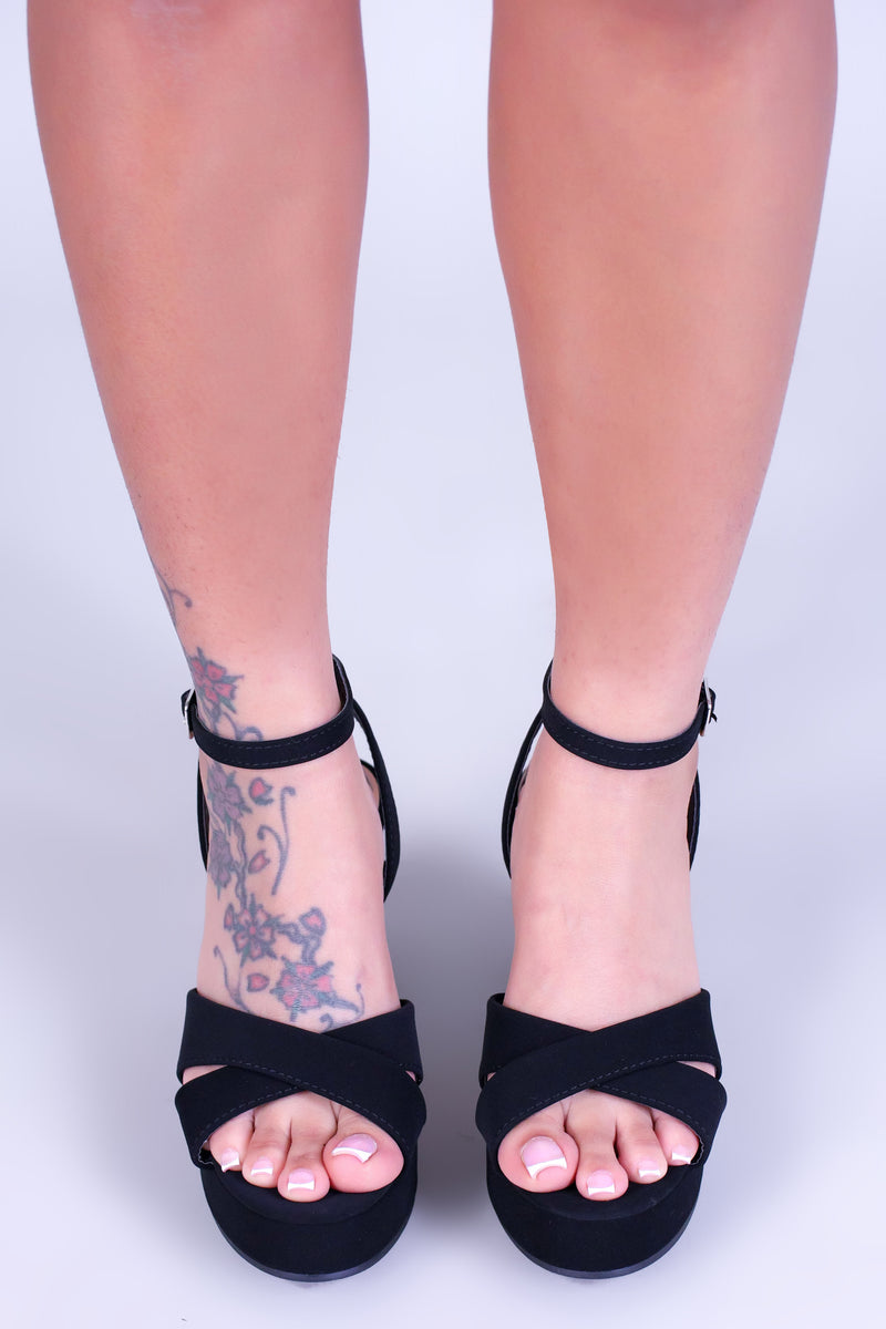 VELORA BLOCK HEELS