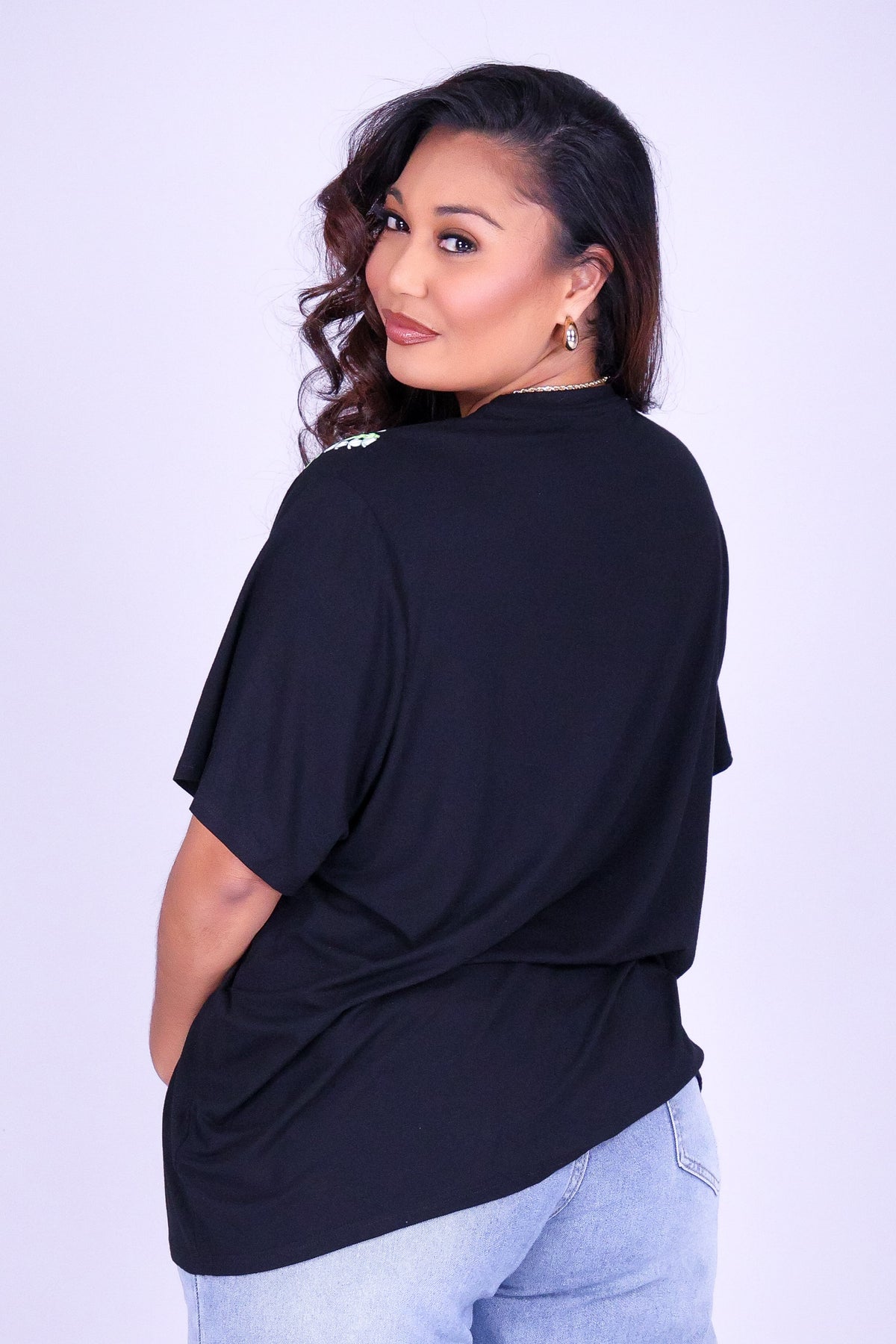 MULTI PUA LEI TEE