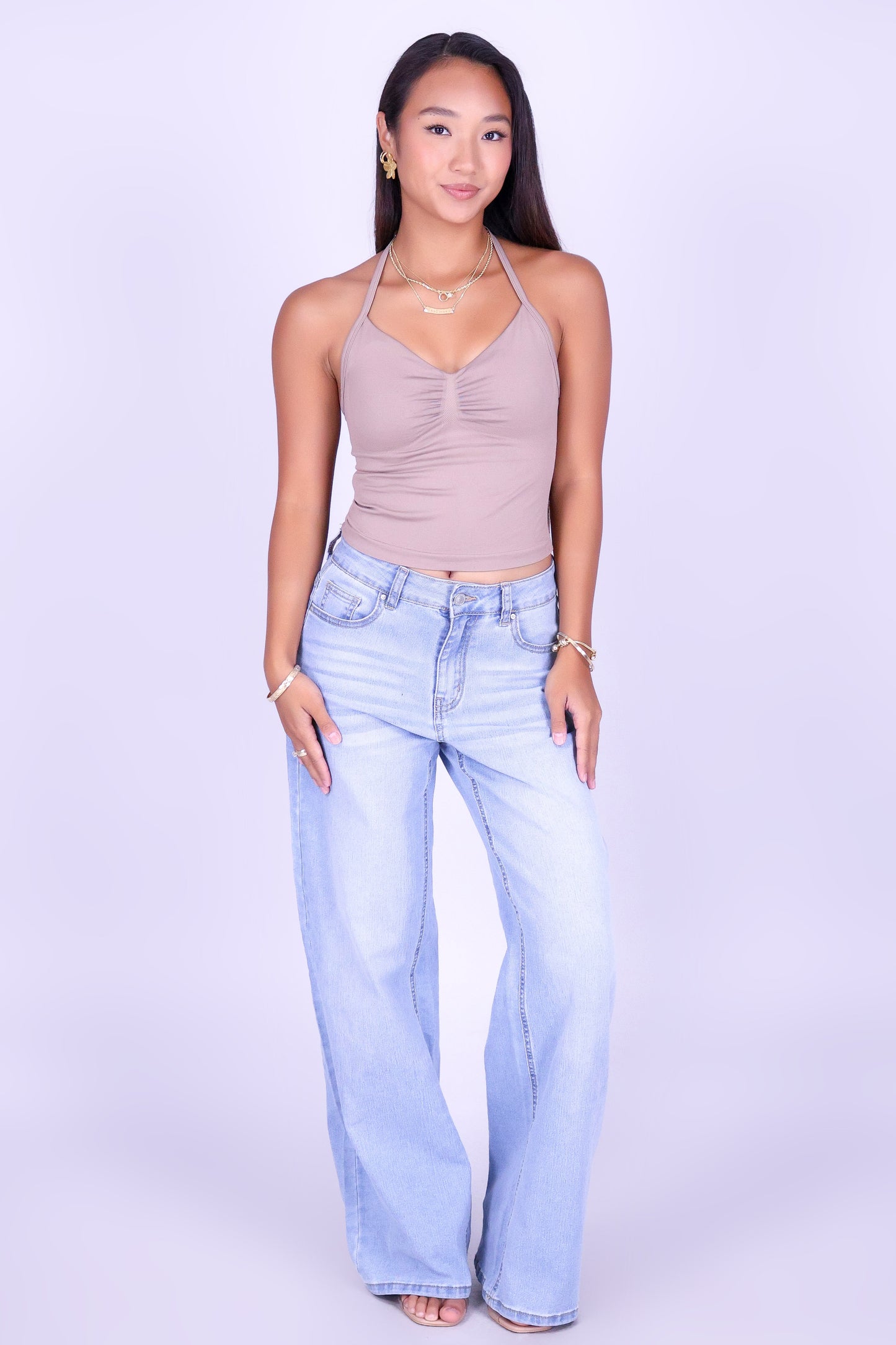 PRETTY FIT HALTER TOP