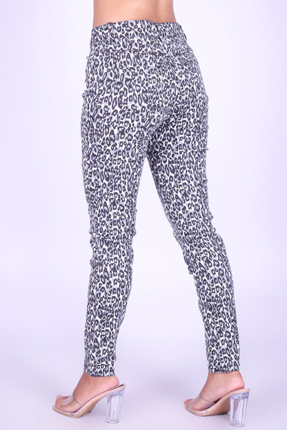 BOLD MOVES JEANS