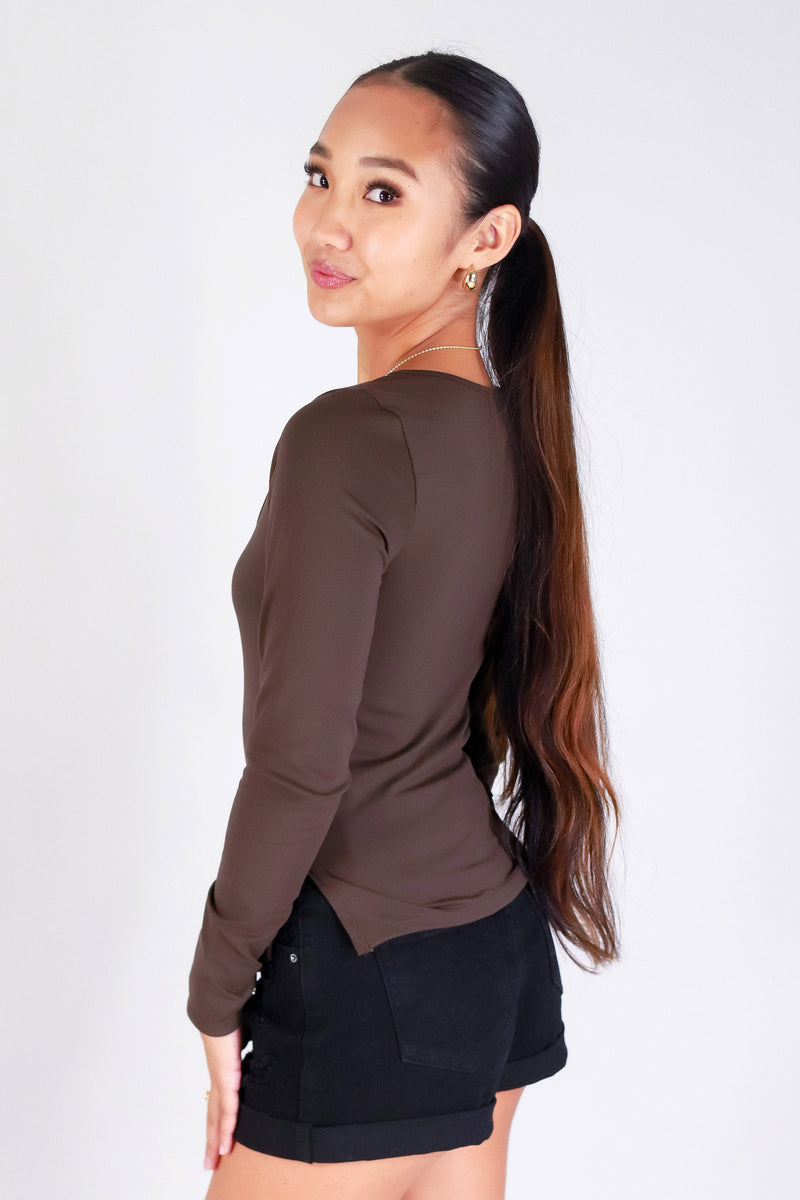 THE GO-TO LONG SLEEVE TOP