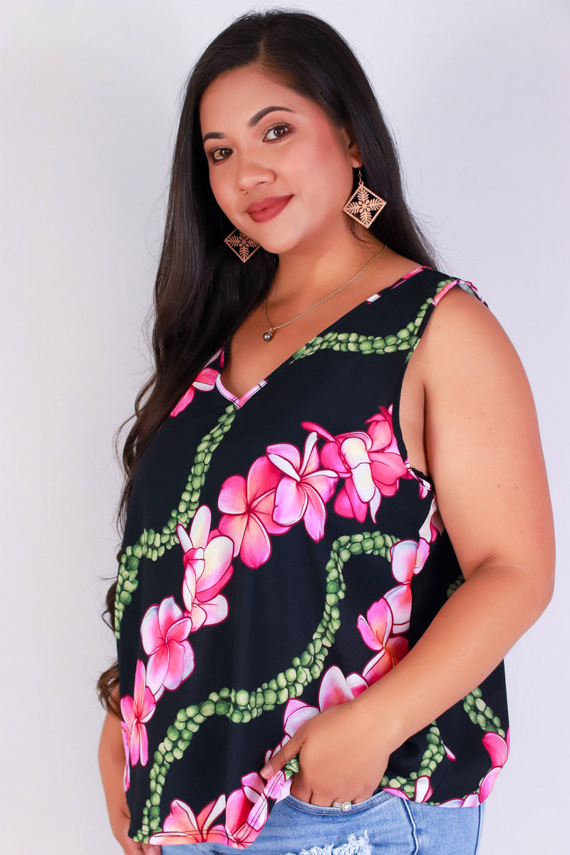 Jeans Warehouse Hawaii - PLUS S/L PRINT WOVEN TOPS - PLUMERIA MOKIHANA TOP | By LUZ