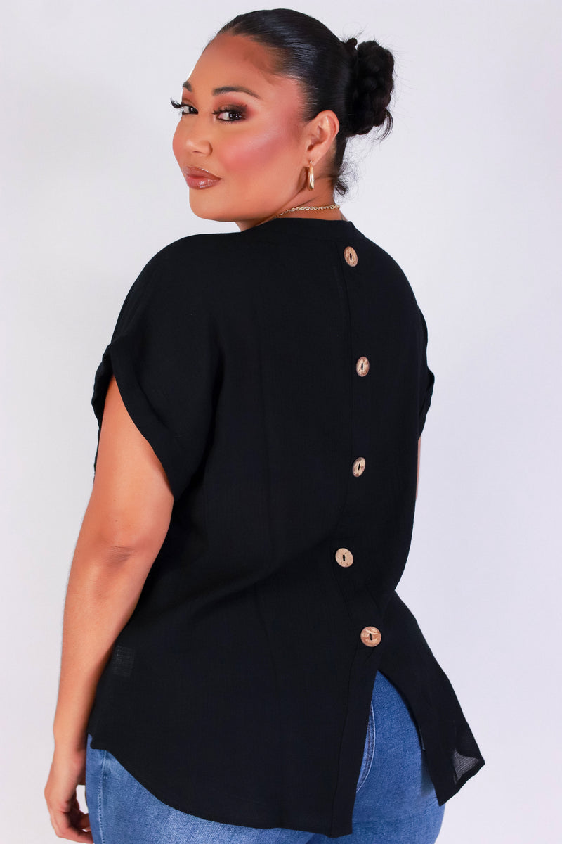 Jeans Warehouse Hawaii - PLUS S/S SOLID WOVEN TOPS - BACK AGAIN TOP | By TALENT