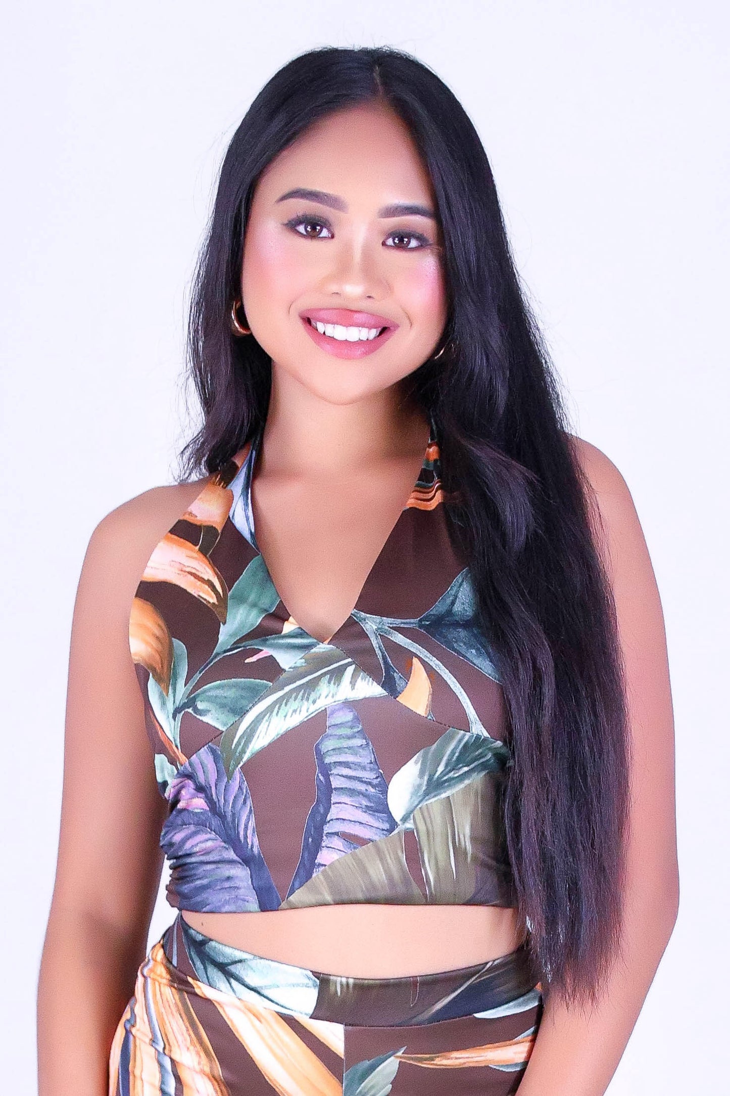 ISLAND BLOOM HALTER TOP