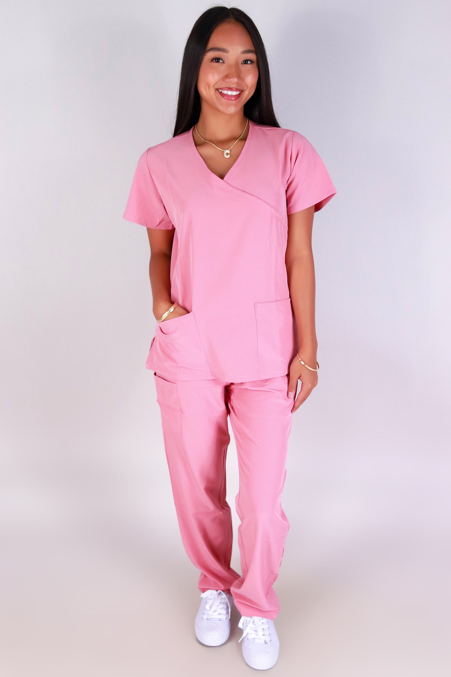Jeans Warehouse Hawaii - JUNIOR SCRUB TOPS - SHIFT READY SCRUB TOP | By MEDGEAR