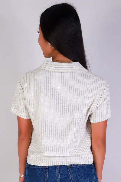 Jeans Warehouse Hawaii - S/S PRINT WOVEN CASUAL TOPS - IN FINE LINES TOP | By PASSPORT/MS BUBBLES