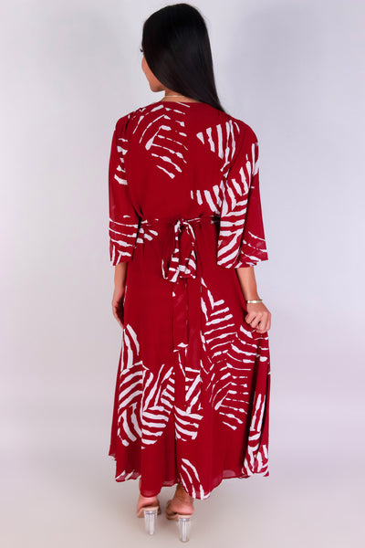 Jeans Warehouse Hawaii - SLEEVE SHORT PRINT DRESSES - MOONLIT MUSE MAXI DRESS | By HYFVE