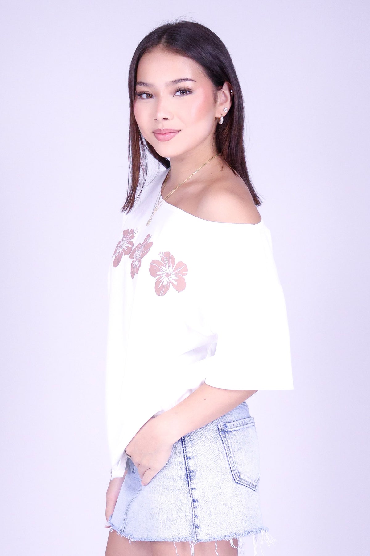 3 HIBISCUS OVERSIZED OFF SHOULDER TEE