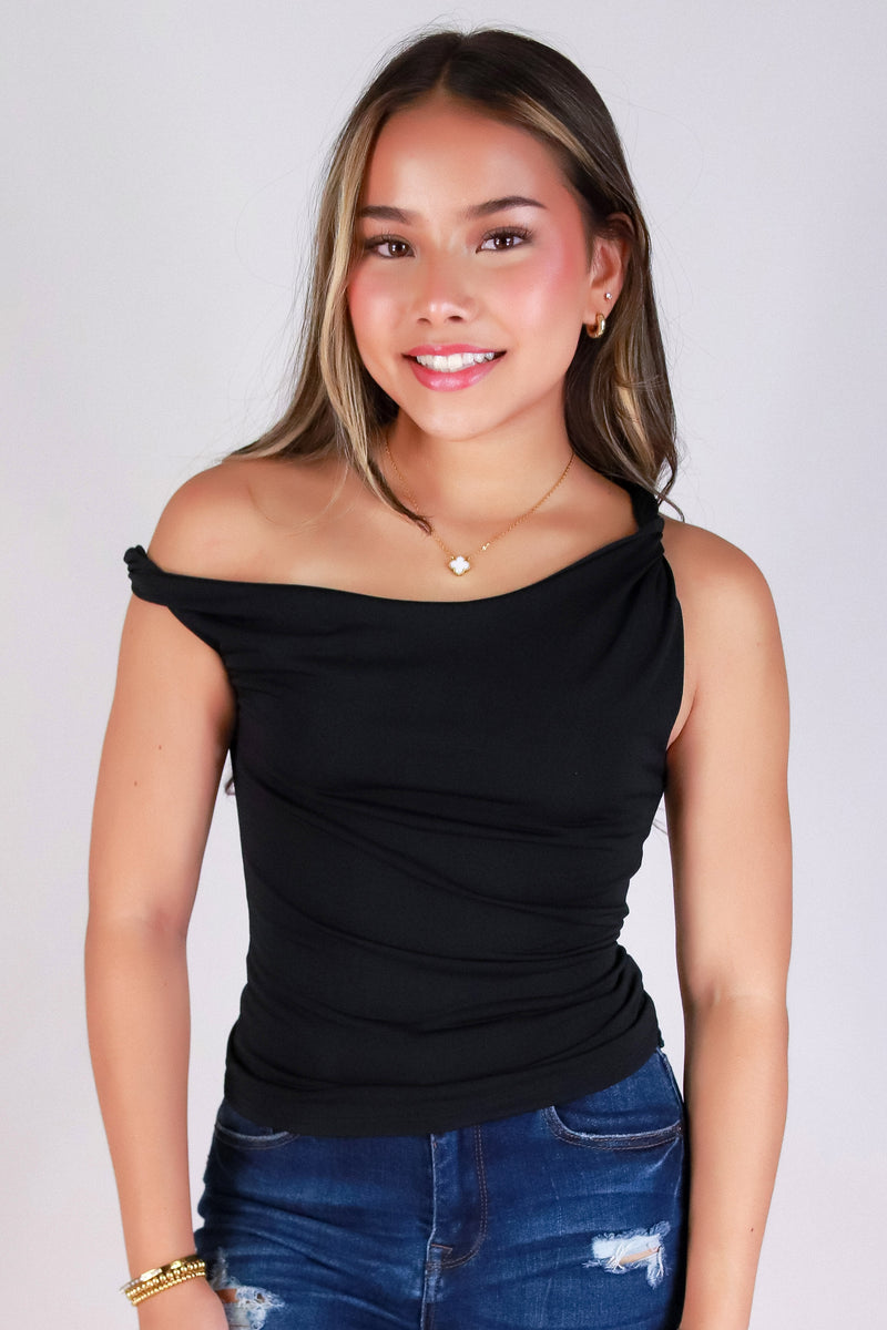 Jeans Warehouse Hawaii - SL CASUAL SOLID - TWIST OF STYLE TOP | By PAPERMOON/ B_ENVIED