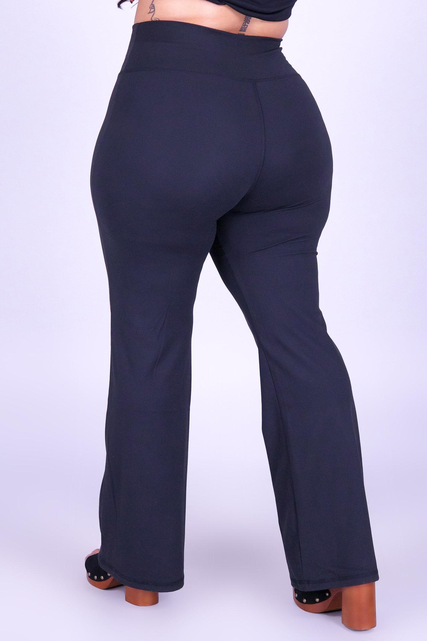 HIGH-WAISTED FLOW FLARE