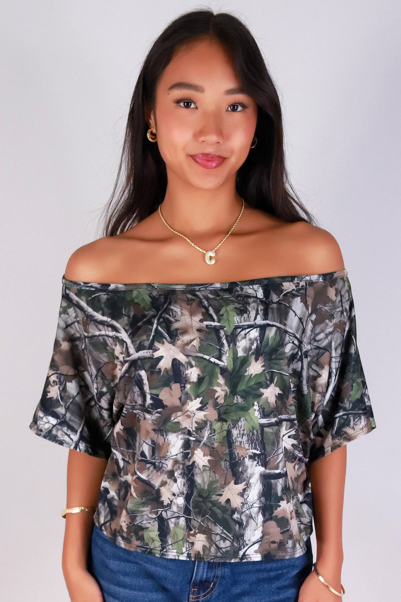Jeans Warehouse Hawaii - SS PRINT - HUNTING CAMO OFF SHOULDER TOP | By LUZ