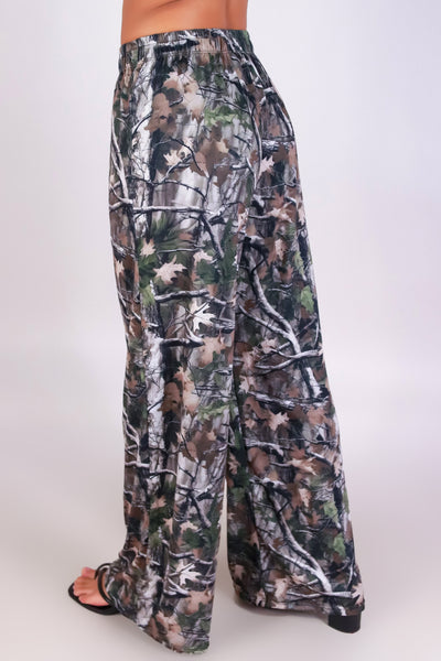 Jeans Warehouse Hawaii - PRINT KNIT PANTS - GONE WILD HUNTING CAMO PANTS | By LUZ