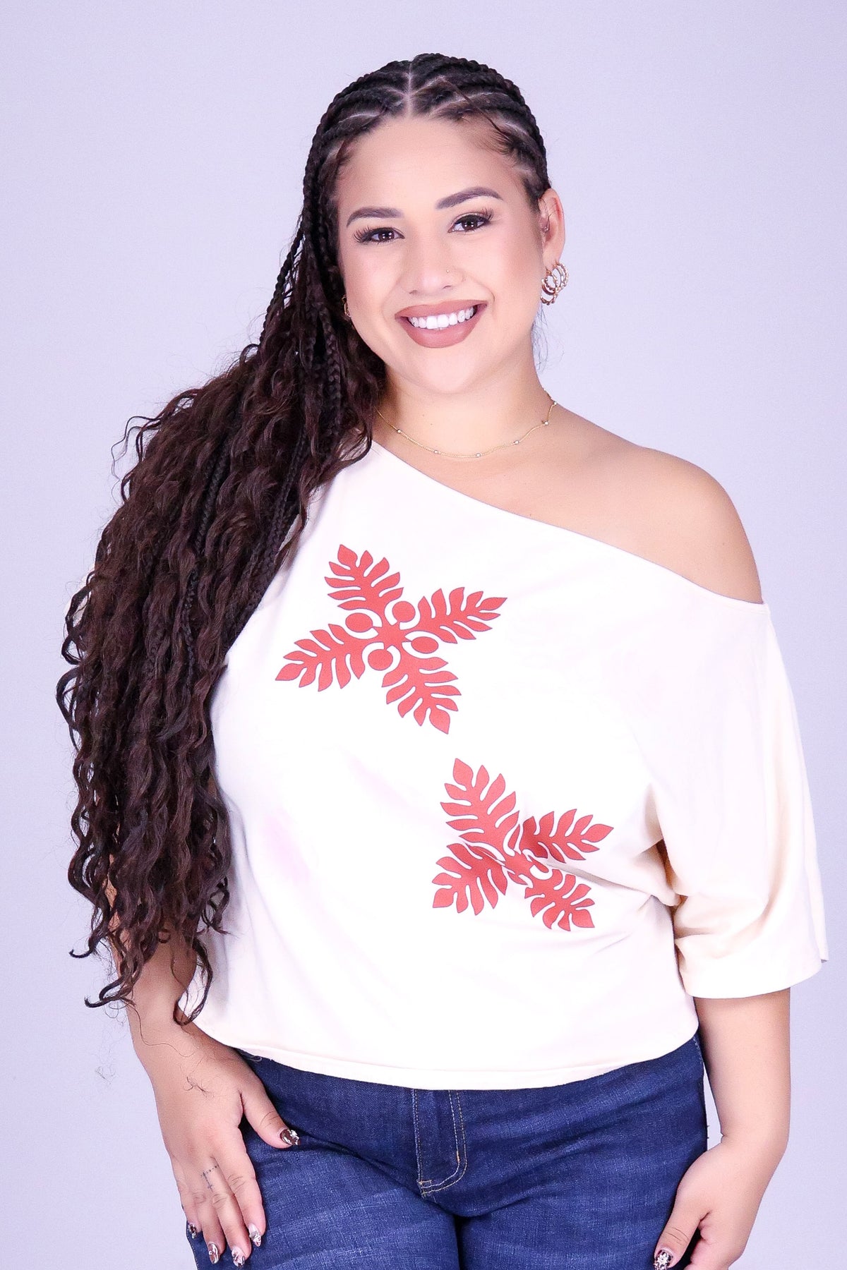4 ULU QUILT OFF SHOULDER TEE