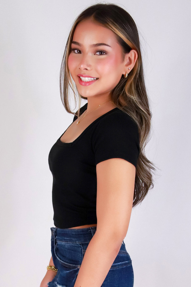 Jeans Warehouse Hawaii - SS CASUAL SOLID - PRETTY EDGES TOP | By CRESCITA APPAREL/SHINE I