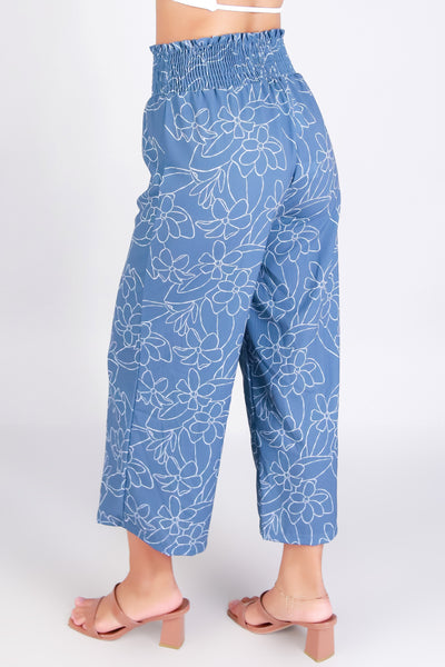 GARDENIA SMOCKED WAIST CAPRI'S