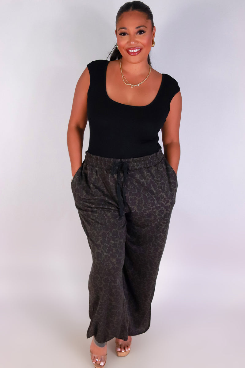 Jeans Warehouse Hawaii - PLUS PLUS PRINTED PANTS - READY, SET, ROAM PANTS | By YMI JEANS