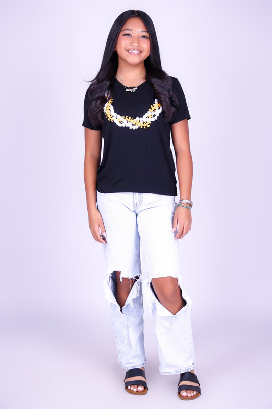 TWISTED PUAKENIKENI PIKAKE LEI TEE | KIDS SIZE 2-16
