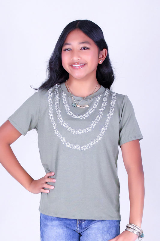 3 STRAND OUTLINED PIKAKE LEI TEE | KIDS SIZE 2-16