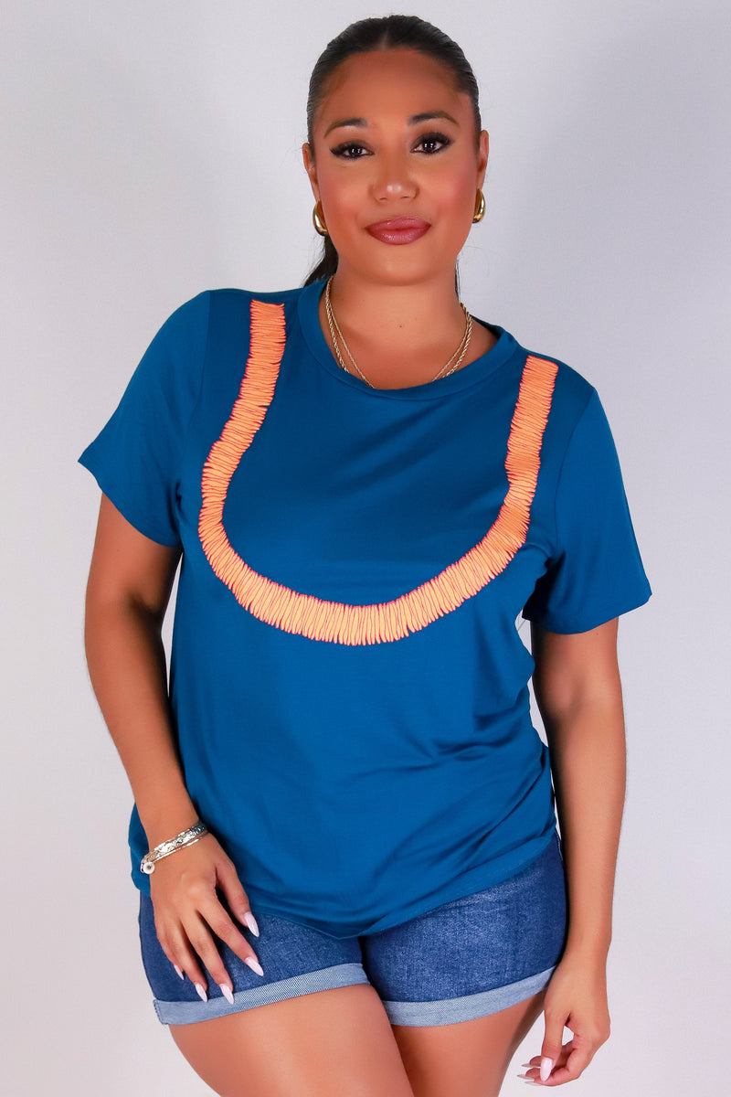 Jeans Warehouse Hawaii - PLUS S/S SCREENS - ILIMA LEI TEE | By LUZ
