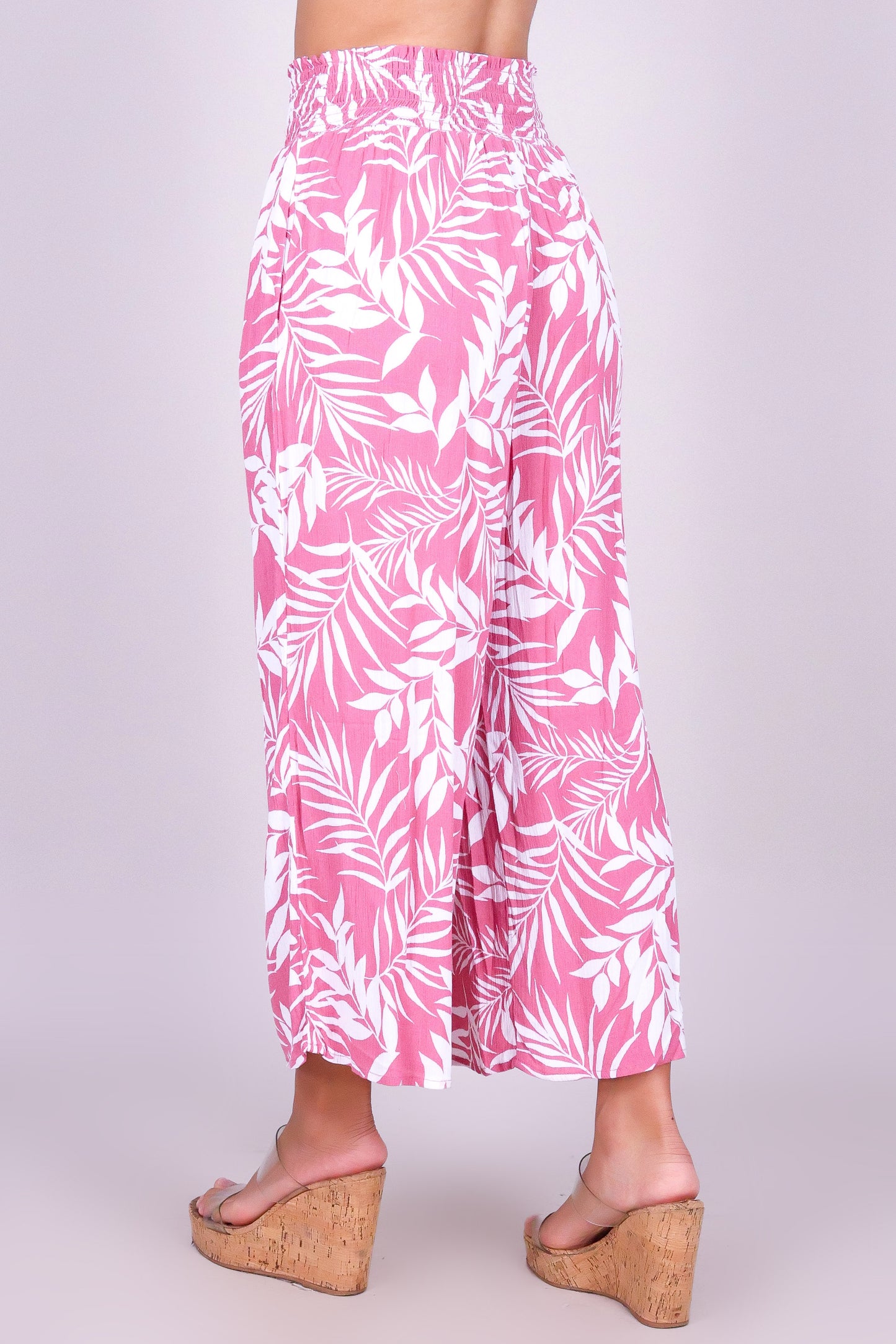 TROPIC LEAF CAPRI'S