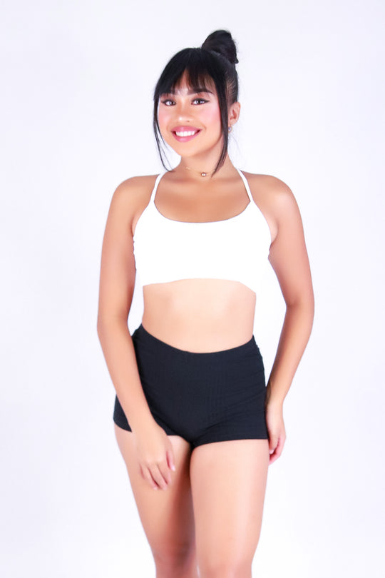 WHAT DO I WEAR SHORTS