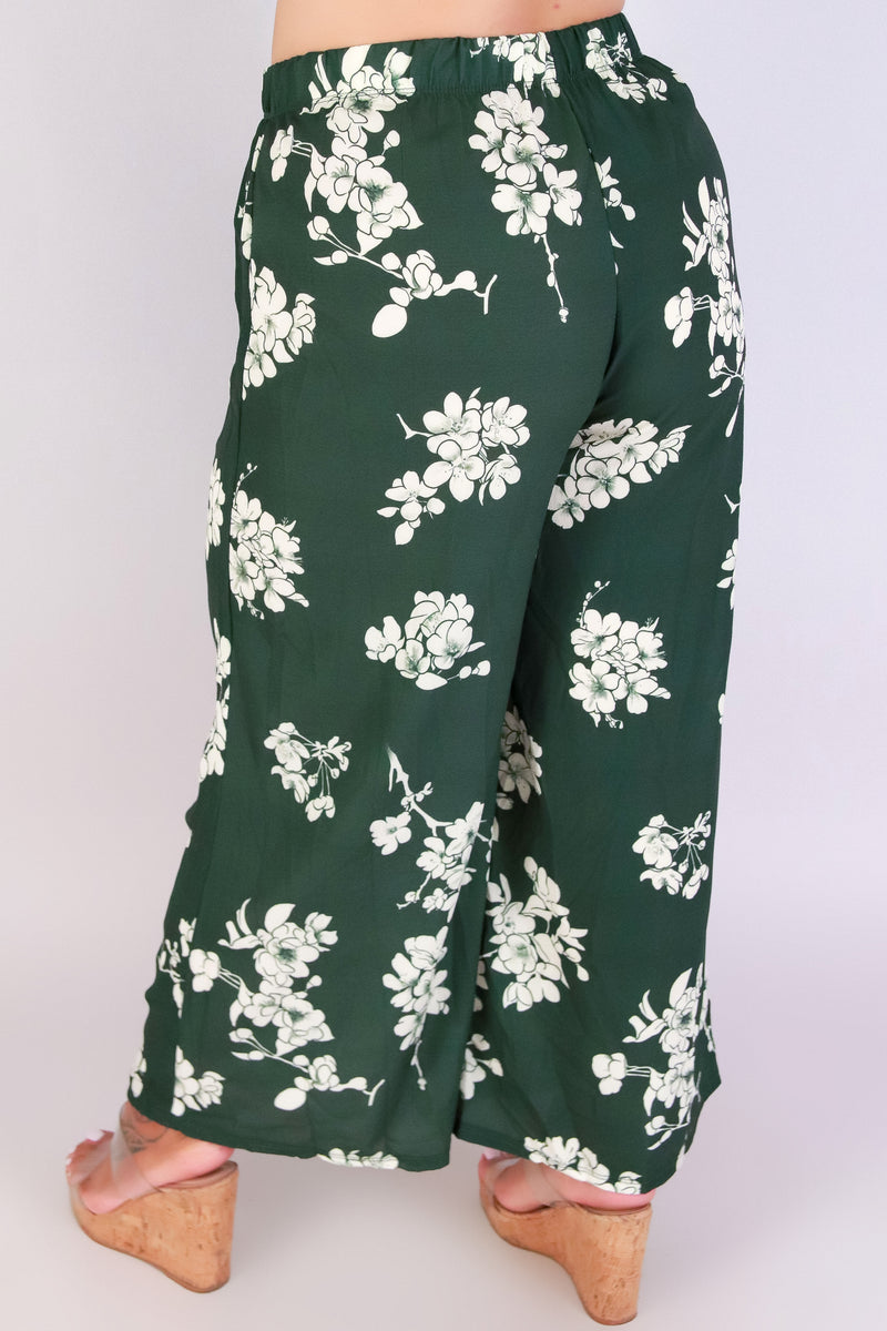 Jeans Warehouse Hawaii - PLUS PRINT WOVEN CAPRI&