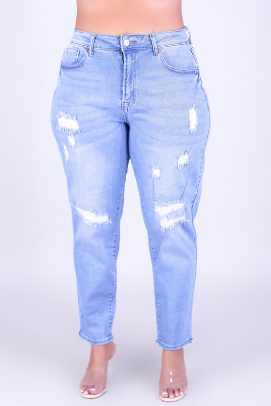 CLASSIC BLUES MOM JEANS