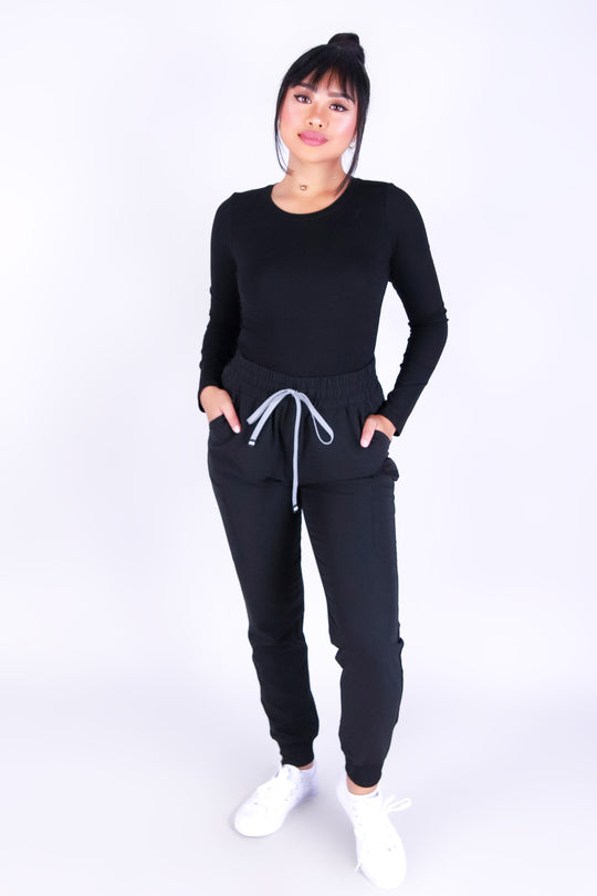 EVERYDAY HEALING SCRUB JOGGER