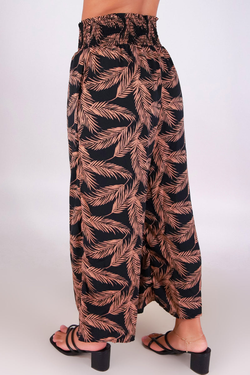 Jeans Warehouse Hawaii - PRINT WOVEN CAPRI&