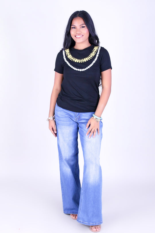 PUAKENIKENI PIKAKE NA LEI TEE