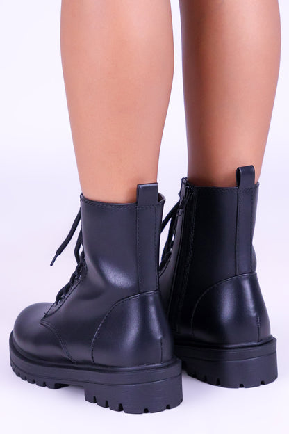 COMBAT CUTIE BOOT
