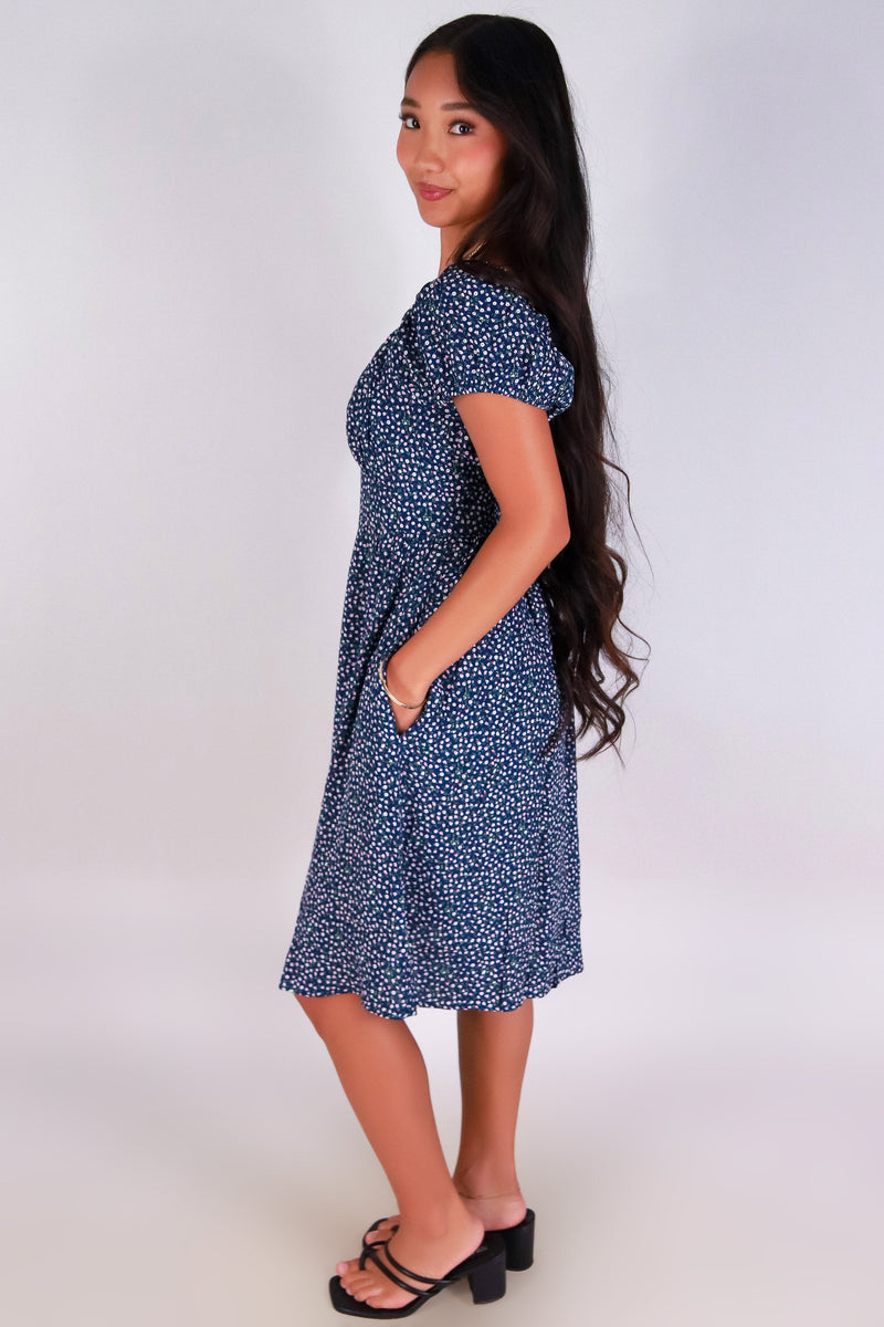Jeans Warehouse Hawaii - SLEEVE SHORT PRINT DRESSES - GARDEN GRACE DRESS | By BE COOL