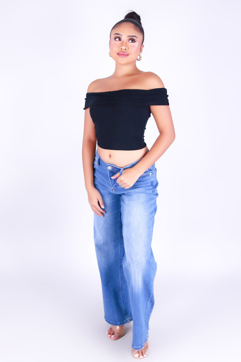 KISS THE NIGHT OFF SHOULDER TOP